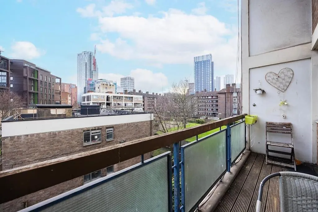 12 Halstead Niu Apartment London