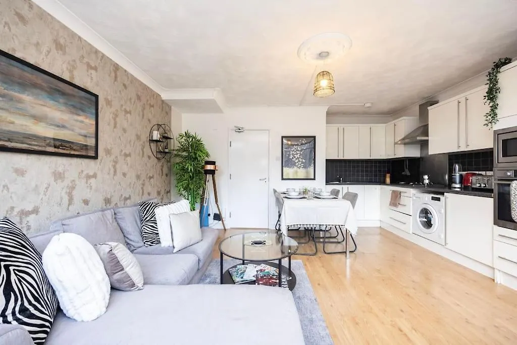 12 Halstead Niu Apartment London